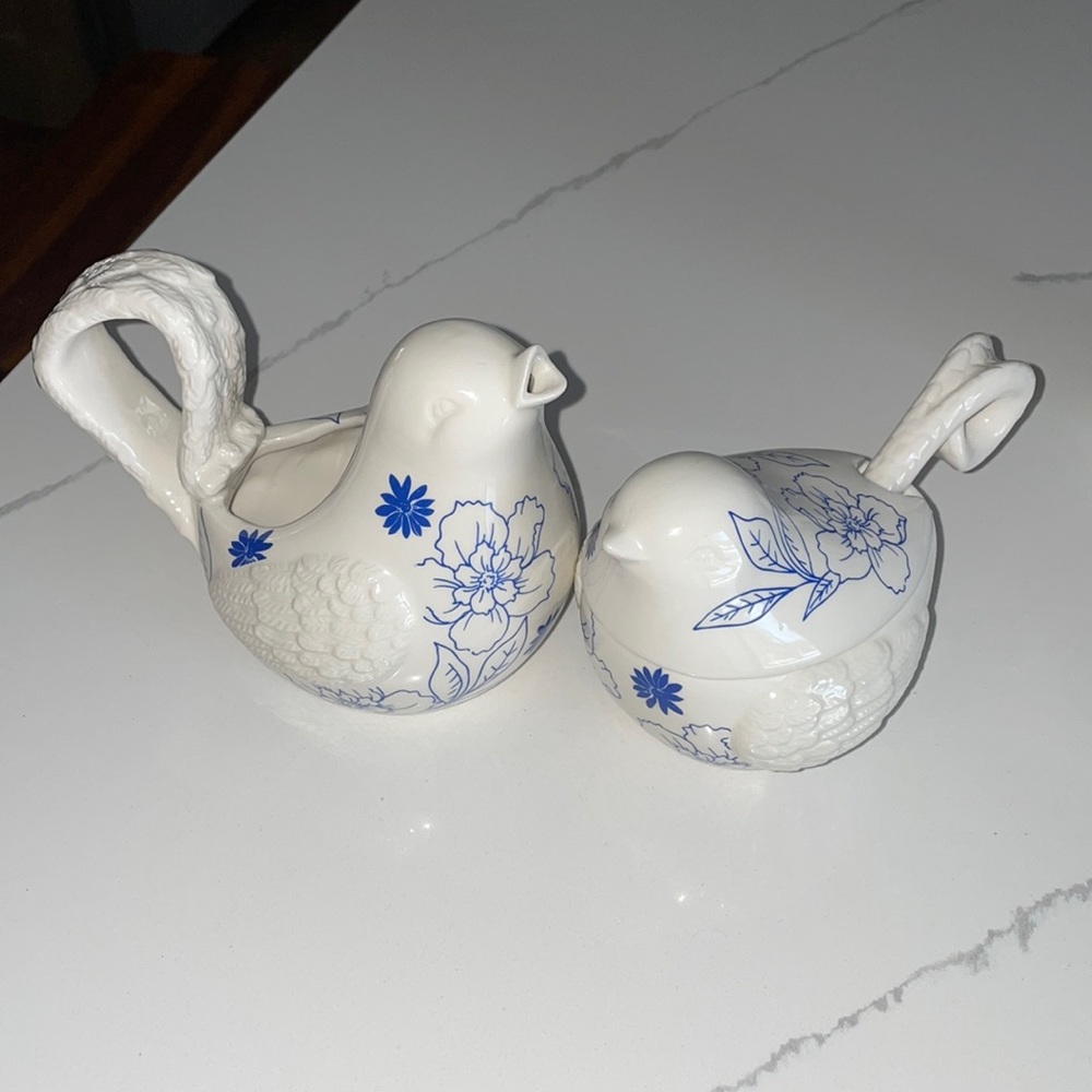 Grasslands Road White with Blue Bird Creamer & Sugar Set